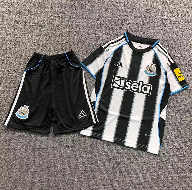FOOTBALL T-SHIRT SHORTS CHILD 11061307002