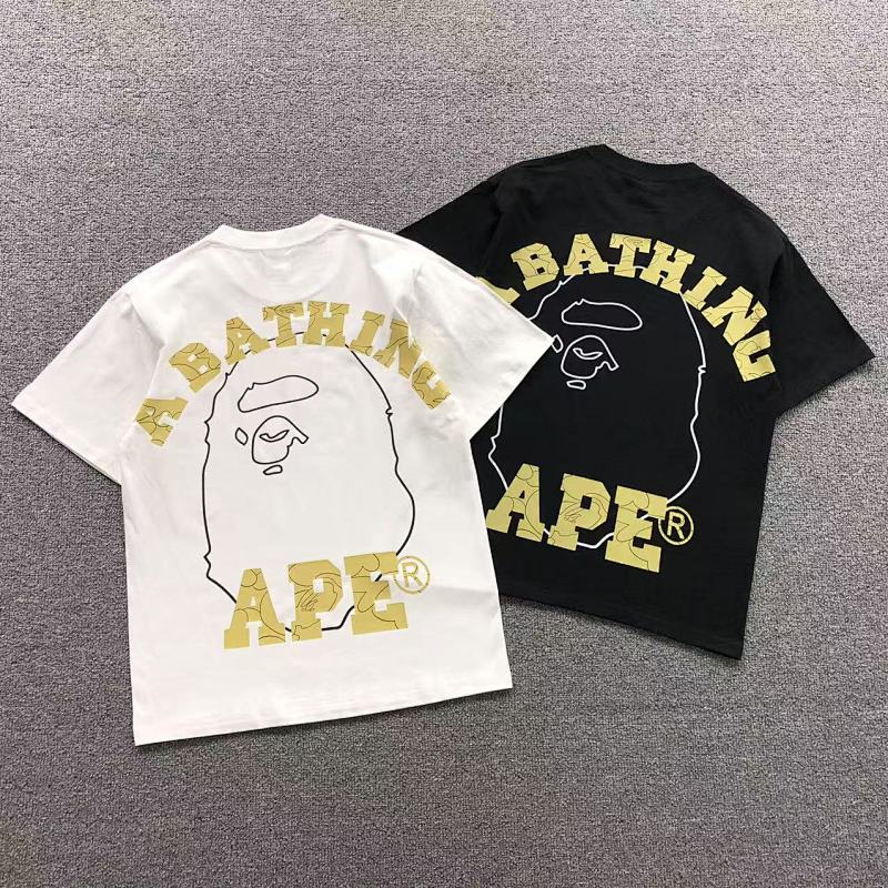 BAPE T-SHIRT 4105030698（im 170cm 60kg i wear size S in the phot）