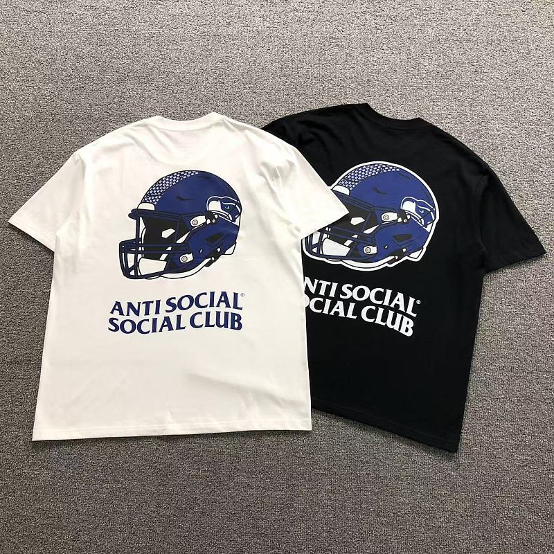 ANTI SOCIAL SOCIAL CLUB T-SHIRT 3206213002（im 170cm 60kg i wear size M in the phot）