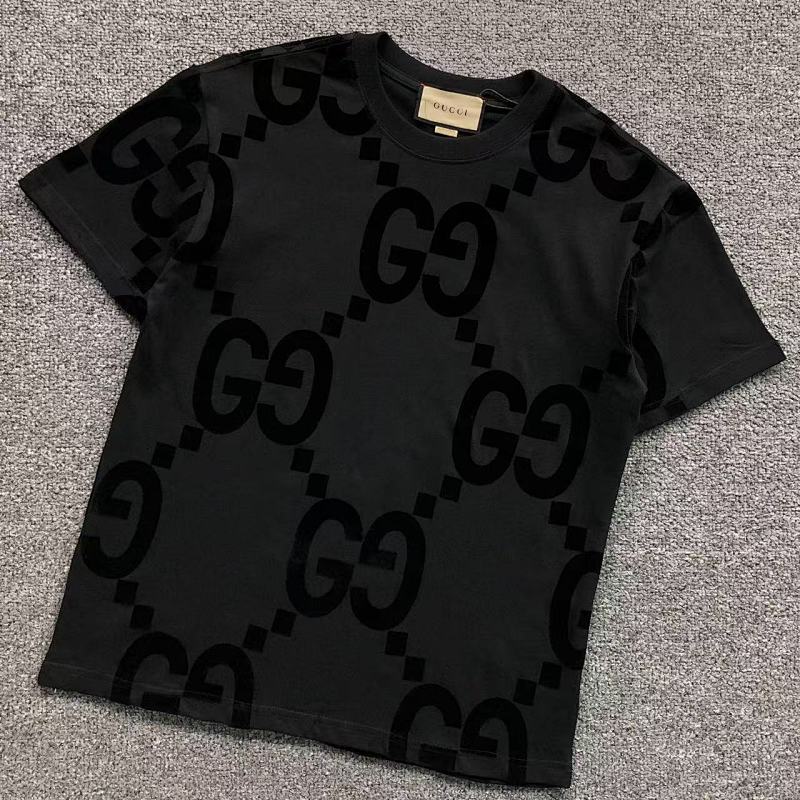 GUCCI T-SHIRT 5042626101（im 170cm 60kg i wear size S in the phot）