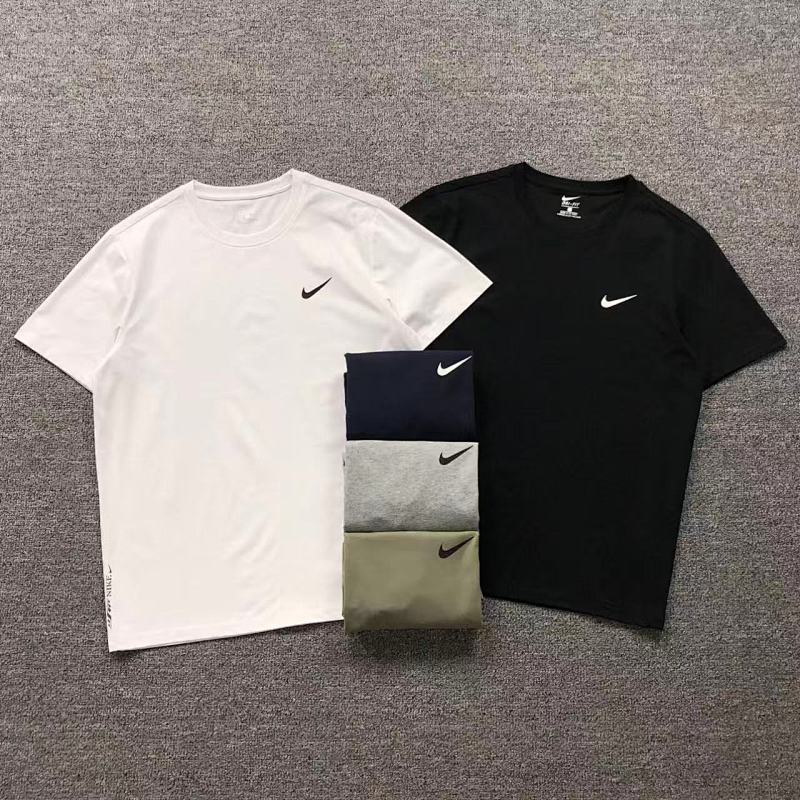 NIKE T-SHIRT 4201192901（im 170cm 60kg i wear size XXL in the phot）