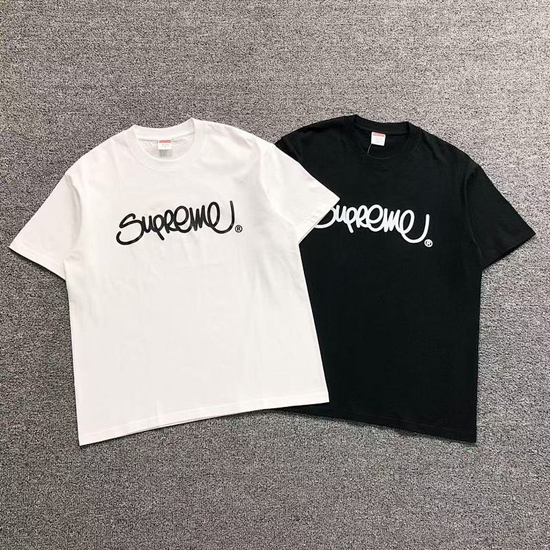SUPREME T-SHIRT 41061021123（im 170cm 60kg i wear size S in the phot）