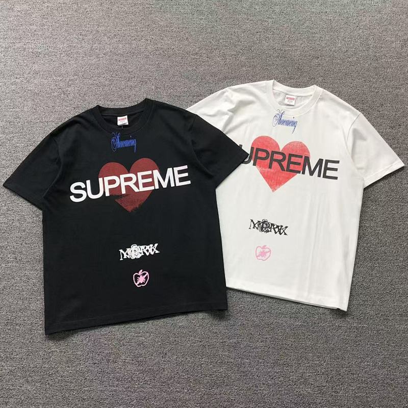 SUPREME T-SHIRT 214174833（im 170cm 60kg i wear size M in the phot）