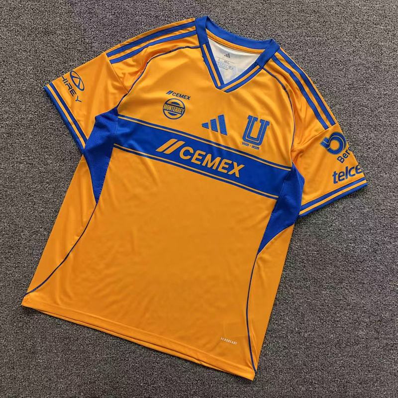 FOOTBALL T-SHIRT 2132218002（im 170cm 60kg i wear size L in the phot）