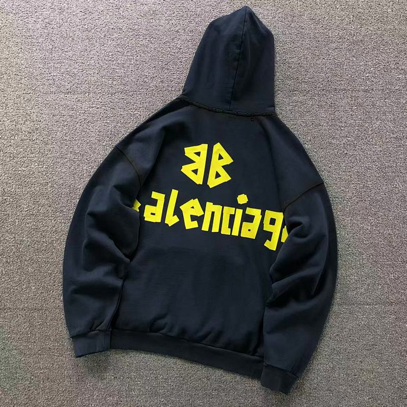 BALENCIAGA HOODIE 4010501163（im 170cm 60kg i wear size XS in the phot）