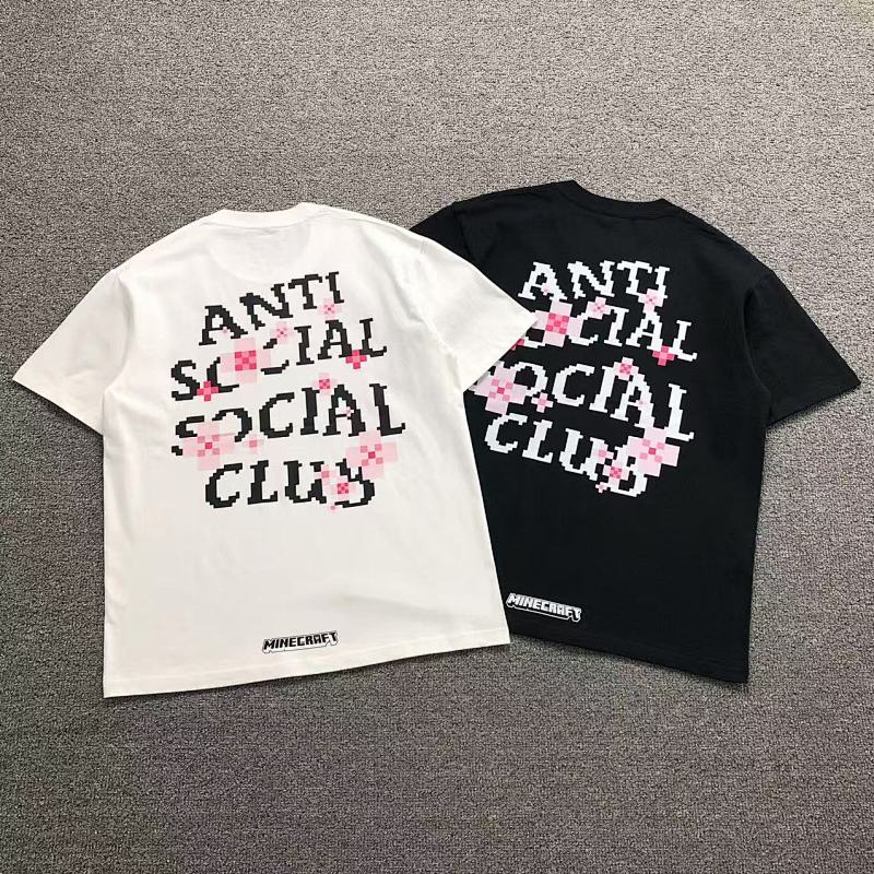 ANTI SOCIAL SOCIAL CLUB T-SHIRT 1111190902（im 170cm 60kg i wear size M in the phot）