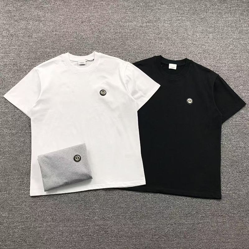 BURBERRY T-SHIRT 211211321（im 170cm 57kg i wear size M in the phot）