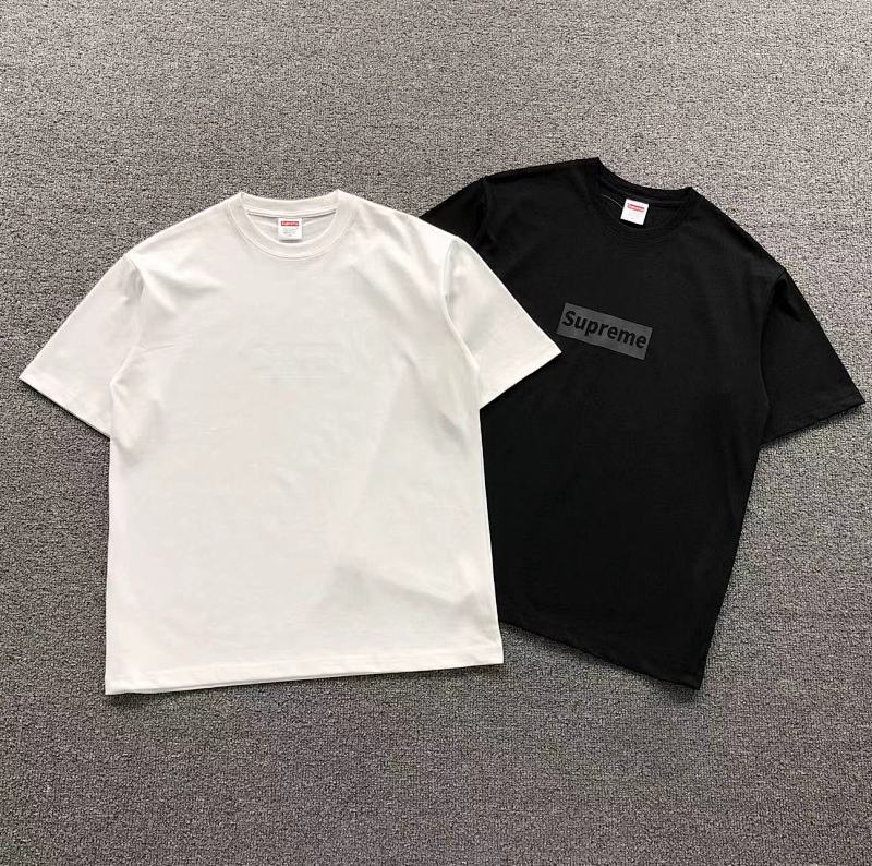 SUPREME T-SHIRT 4105200921（im 170cm 60kg i wear size M in the phot）