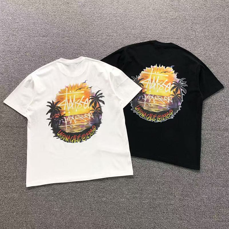 STUSSY T-SHIRT 571205123（im 170cm 60kg i wear size M in the phot）