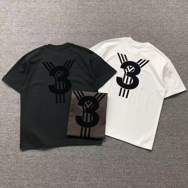 Y-3 T-SHIRT 503132621（im 170cm 60kg i wear size M in the phot）