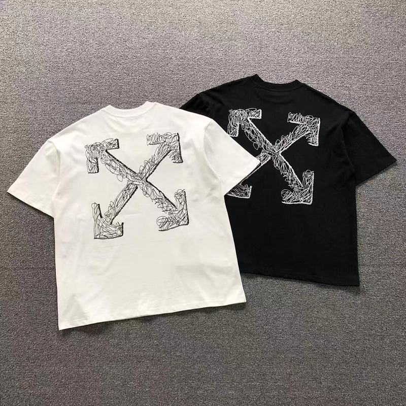 OFF-WHITE T-SHIRT 42051422165（im 170cm 60kg i wear size XS in the phot）