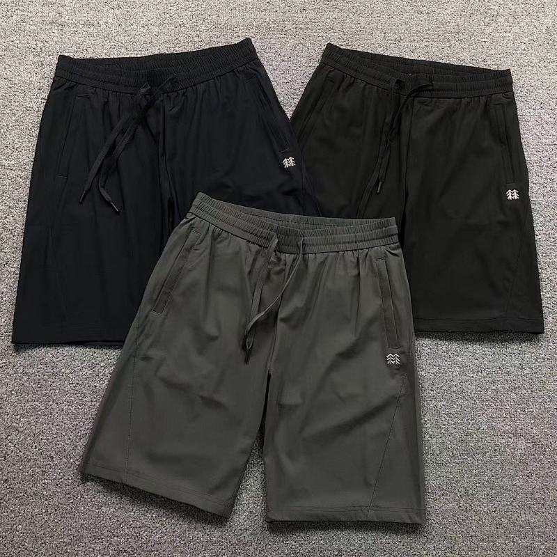 KITON SP⭐⭐T SHORTS 2201101601（im 170cm 60kg i wear size XL in the phot）
