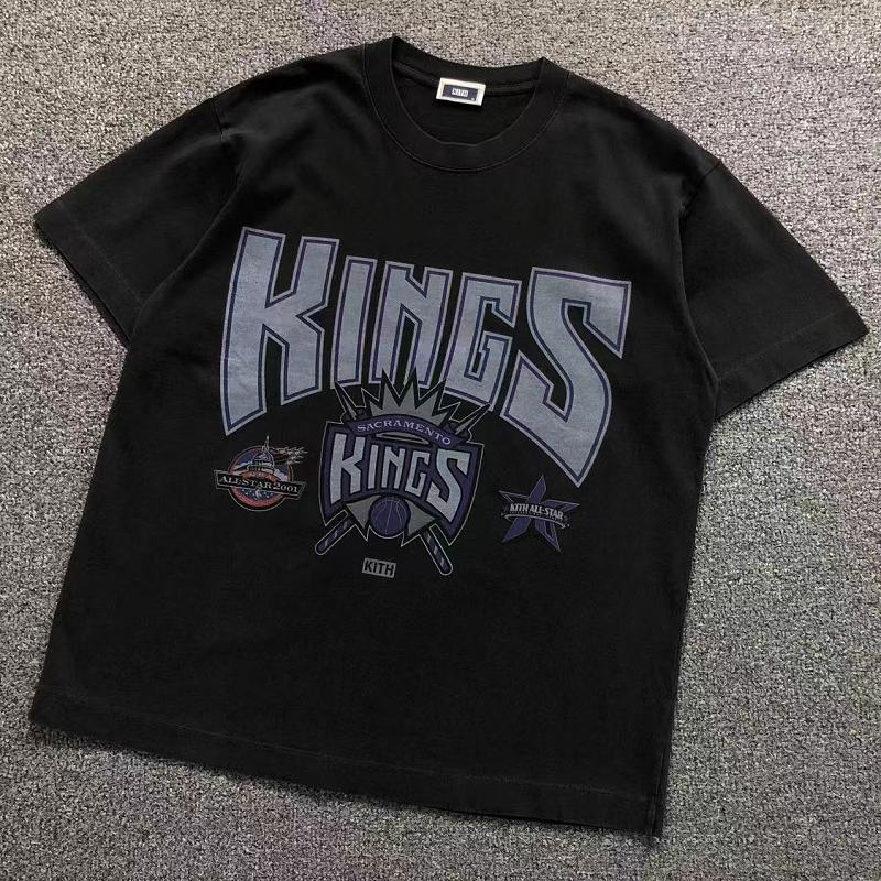KITH T-SHIRT 22043021001（im 170cm 60kg i wear size M in the phot）