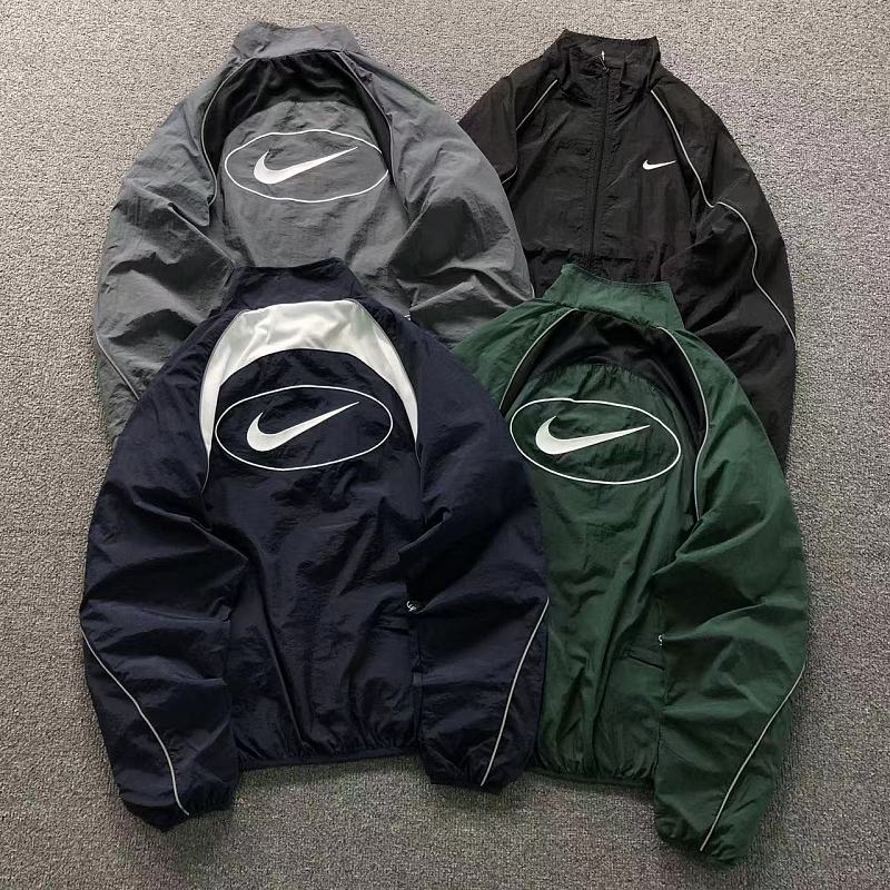 NIKE SUPREME JACKET 22041422001（im 170cm 60kg i wear size L in the phot）