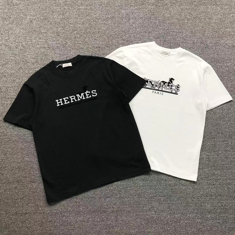 HERMES T-SHIRT 3205030621（im 170cm 60kg i wear size M in the phot）