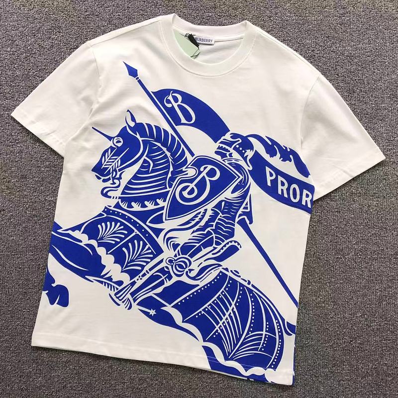 BURBERRY T-SHIRT 5243024108 （im 170cm 60kg i wear size S in the phot）