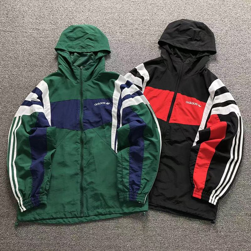 ADIDAS JACKET 3207241877（im 170cm 60kg i wear size M in the phot）