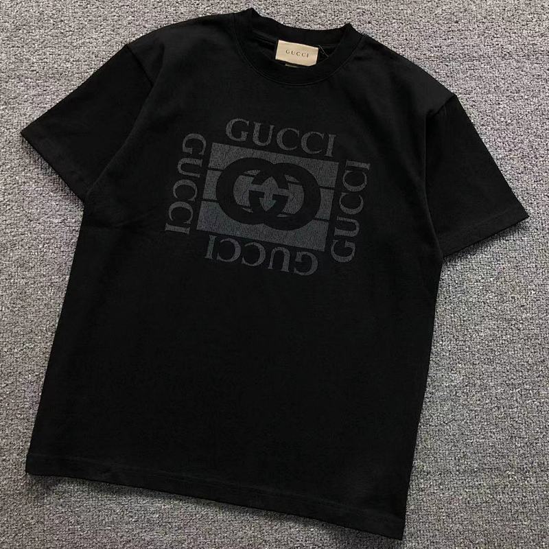 GUCCI T-SHIRT 5231973101（im 170cm 60kg i wear size S in the phot）