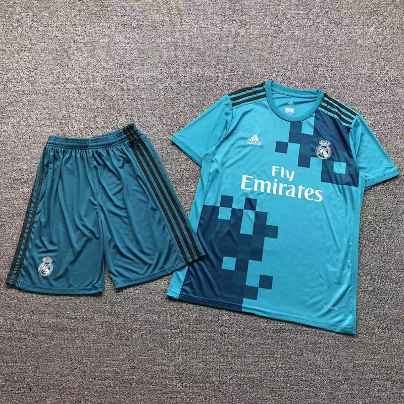 FOOTBALL T-SHIRT SHORTS 21060245002（im 170cm 60kg i wear size L in the phot）