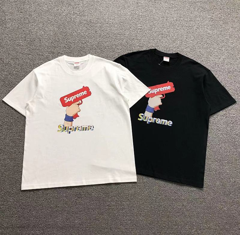 SUPREME T-SHIRT 5231930123（im 170cm 60kg i wear size M in the phot）