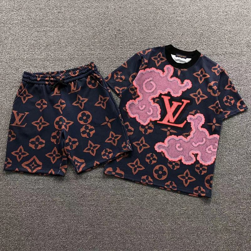 TOP SHORTS LV T-SHIRT SHORTS 22050509125（im 170cm 60kg i wear size M in the phot）
