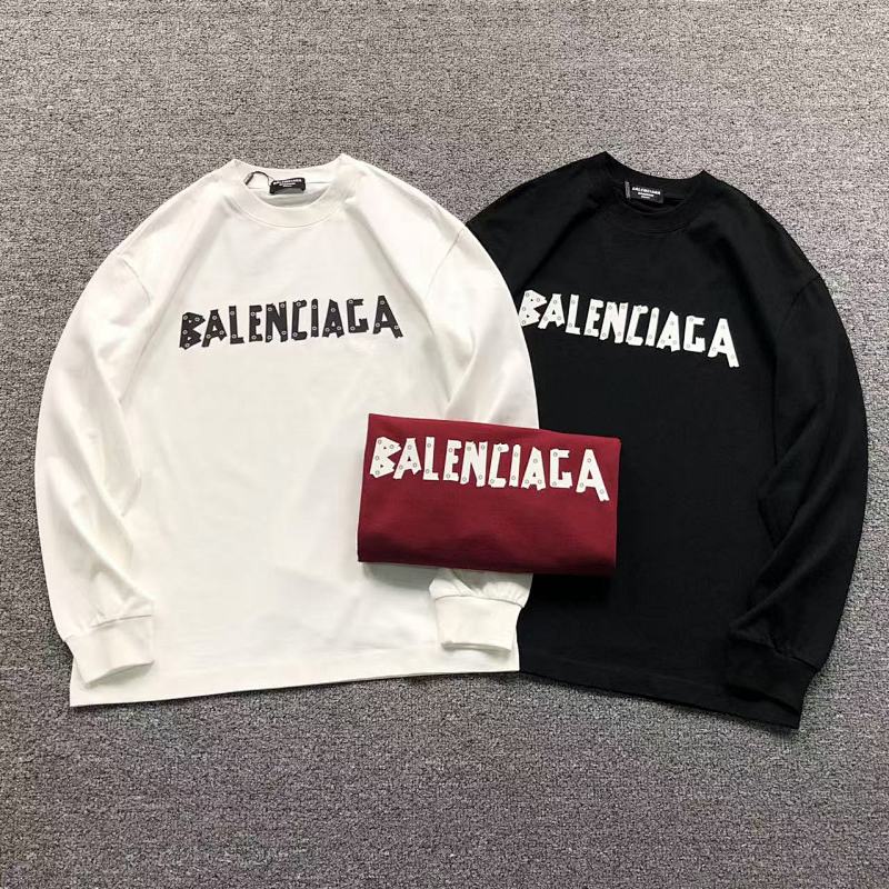 BALENCIAGA LONG SLEEVED 3108260521 （im 170cm 60kg i wear size M in the phot）