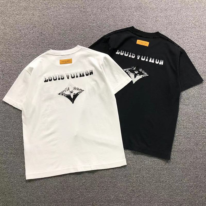 LV T-SHIRT 5252001147（im 170cm 60kg i wear size L in the phot）
