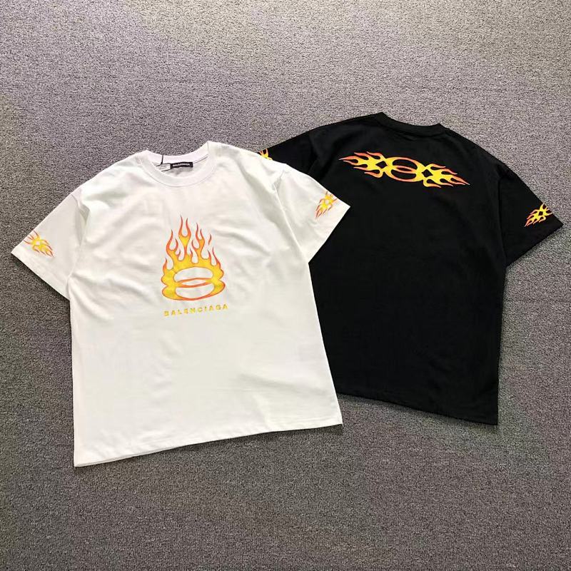 BALENCIAGA T-SHIRT 3112311421（im 170cm 60kg i wear size M in the phot）