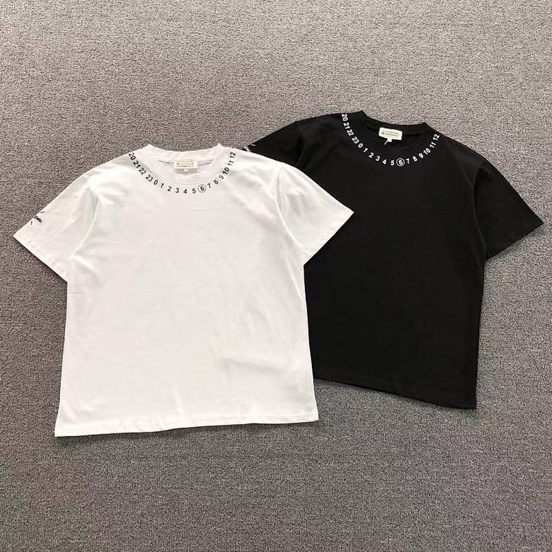 MAISON MARGIELA T-SHIRT 4107052186（im 170cm 60kg i wear size 46 in the phot）