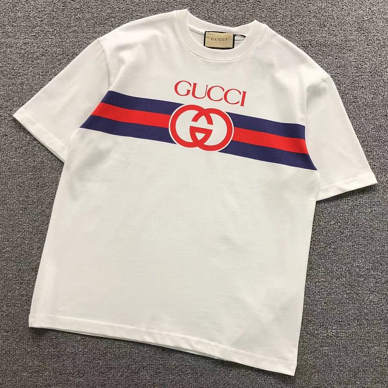GUCCI T-SHIRT 22050712125（im 170cm 60kg i wear size S in the phot）