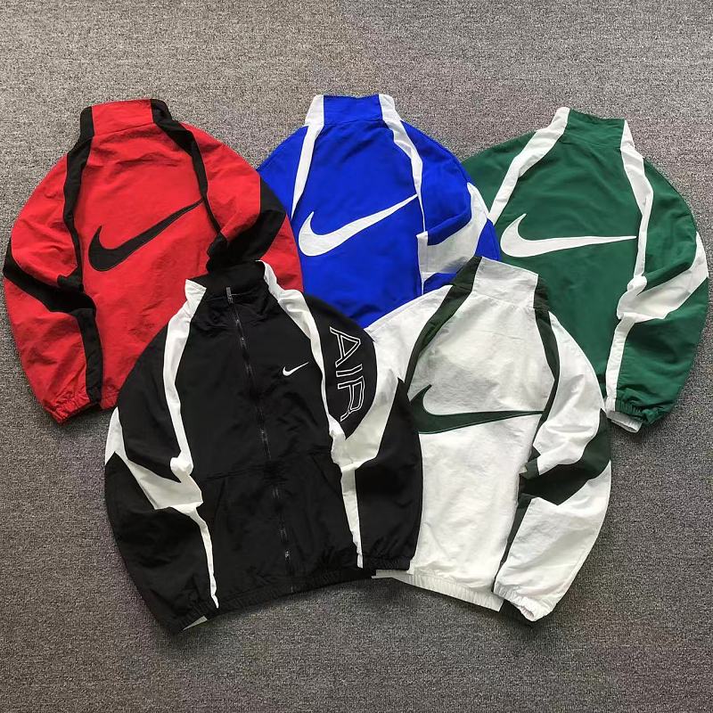 NIKE JACKET 128251535（im 170cm 60kg i wear size S in the phot）