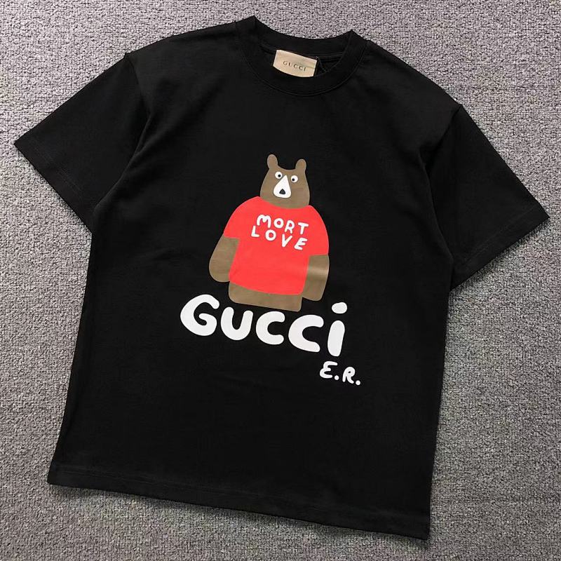 GUCCI T-SHIRT 5231979101（im 170cm 60kg i wear size S in the phot）
