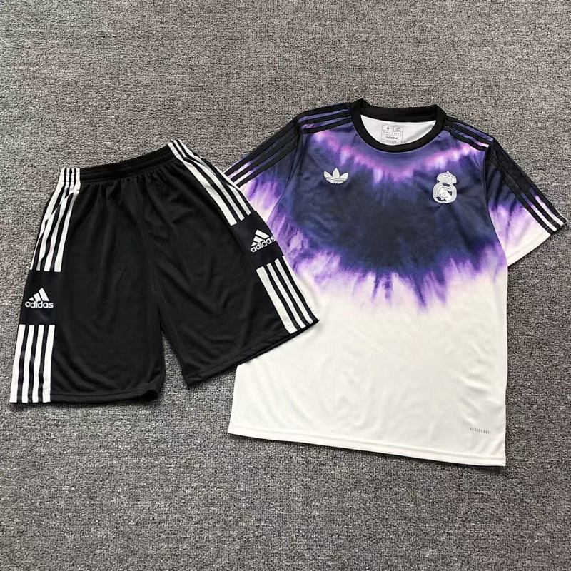FOOTBALL T-SHIRT SHORTS 31030436002（im 170cm 55kg i wear size M in the phot）