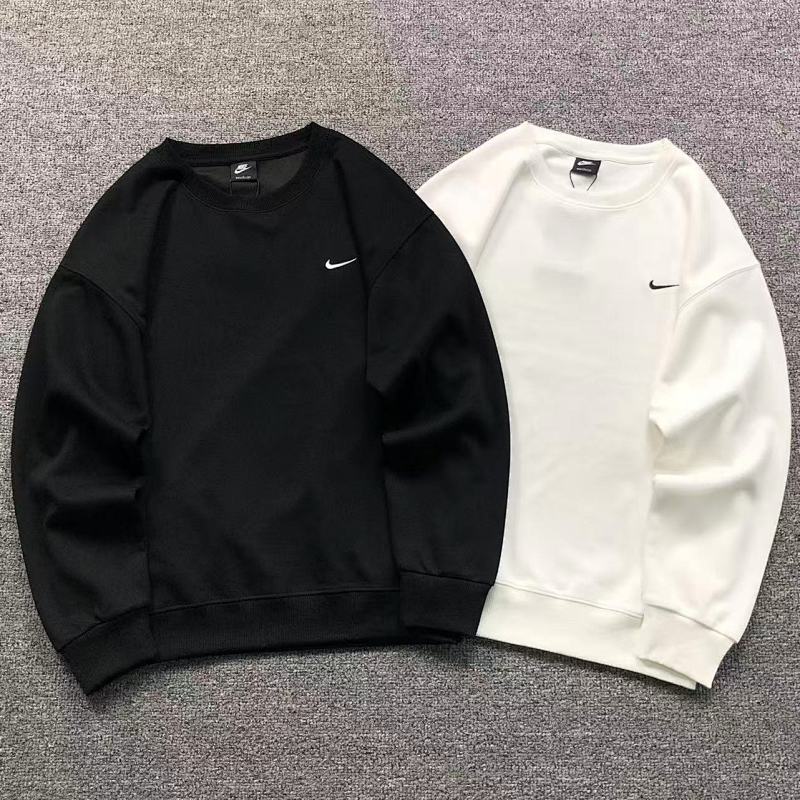 NIKE HOODIE 2110252601（im 170cm 60kg i wear size L in the phot）