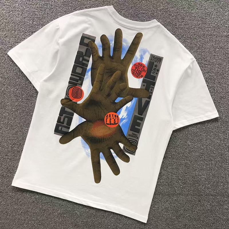 TRAVIS SCOTT T-SHIRT 505215191（im 170cm 60kg i wear size S in the phot）