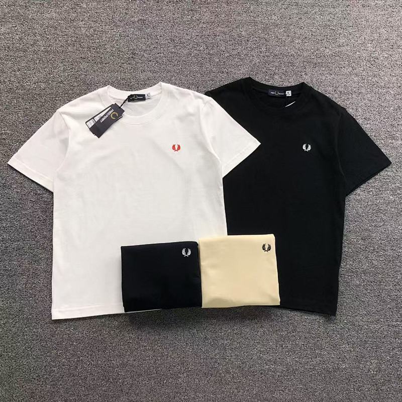 FRED PERRY T-SHIRT 2111130501（im 170cm 60kg i wear size S in the phot）