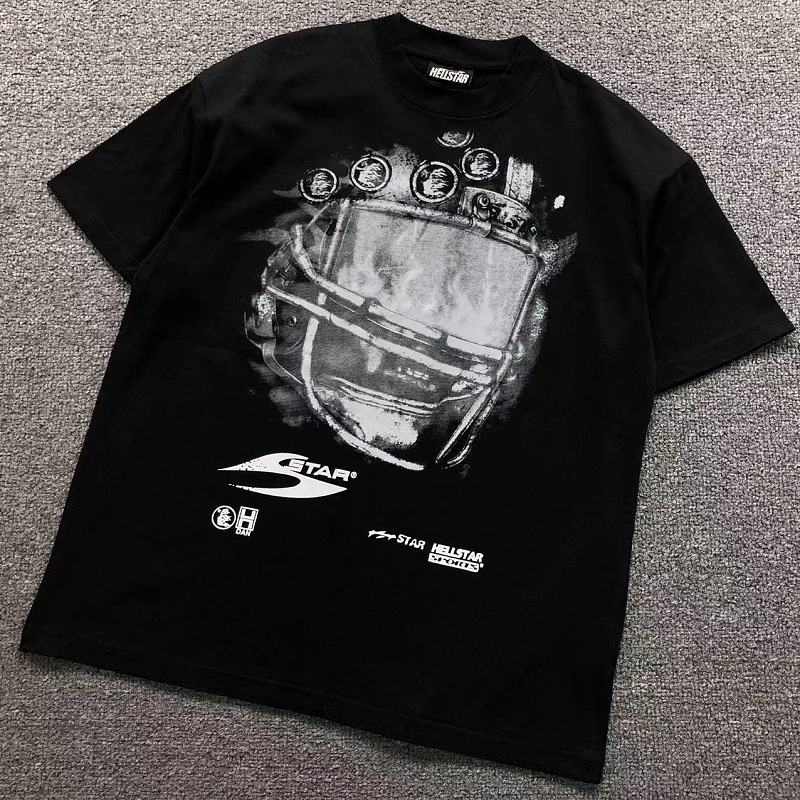 HELLSTAR T-SHIRT 5260858162（im 170cm 60kg i wear size M in the phot）
