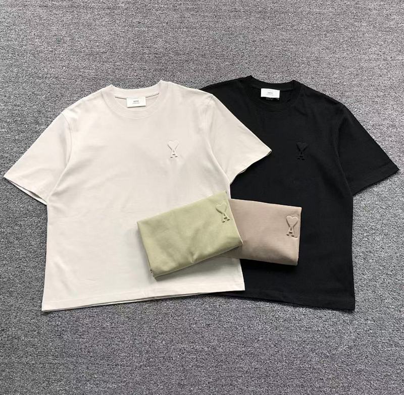 AMI T-SHIRT 2132404001（im 170cm 60kg i wear size S in the phot）