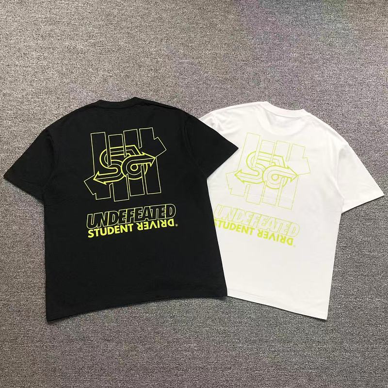 UNDEFEATED T-SHIRT 126232302（im 170cm 60kg i wear size L in the phot）