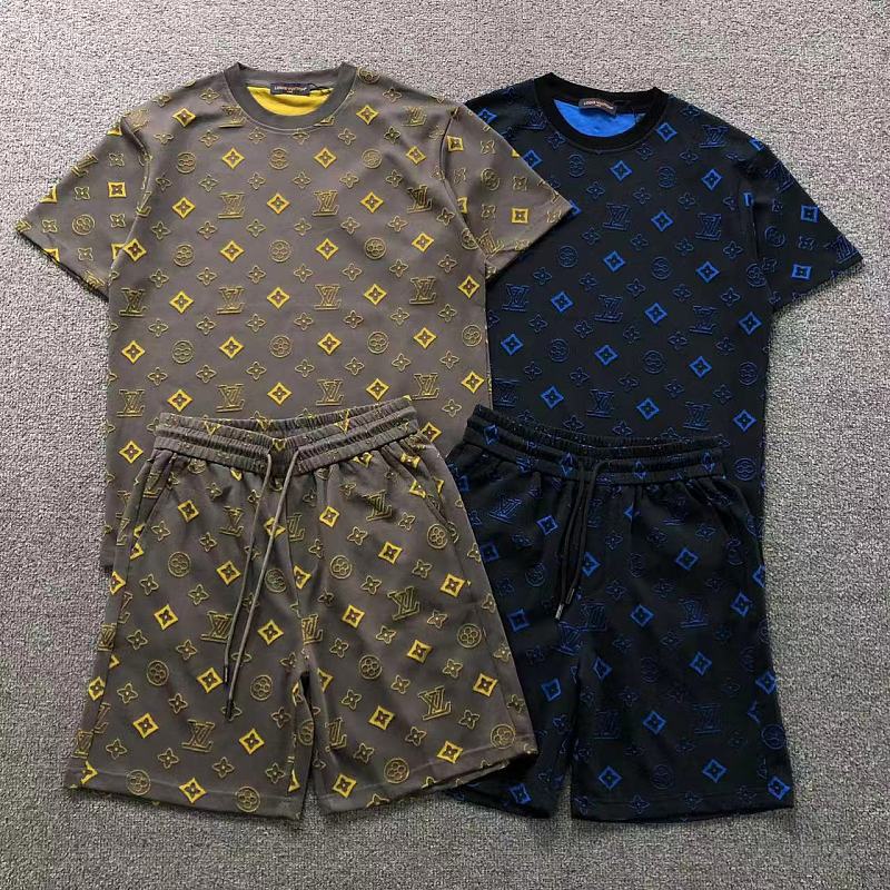 LV T-SHIRT SHORTS 5241617147（im 170cm 60kg i wear size L in the phot）