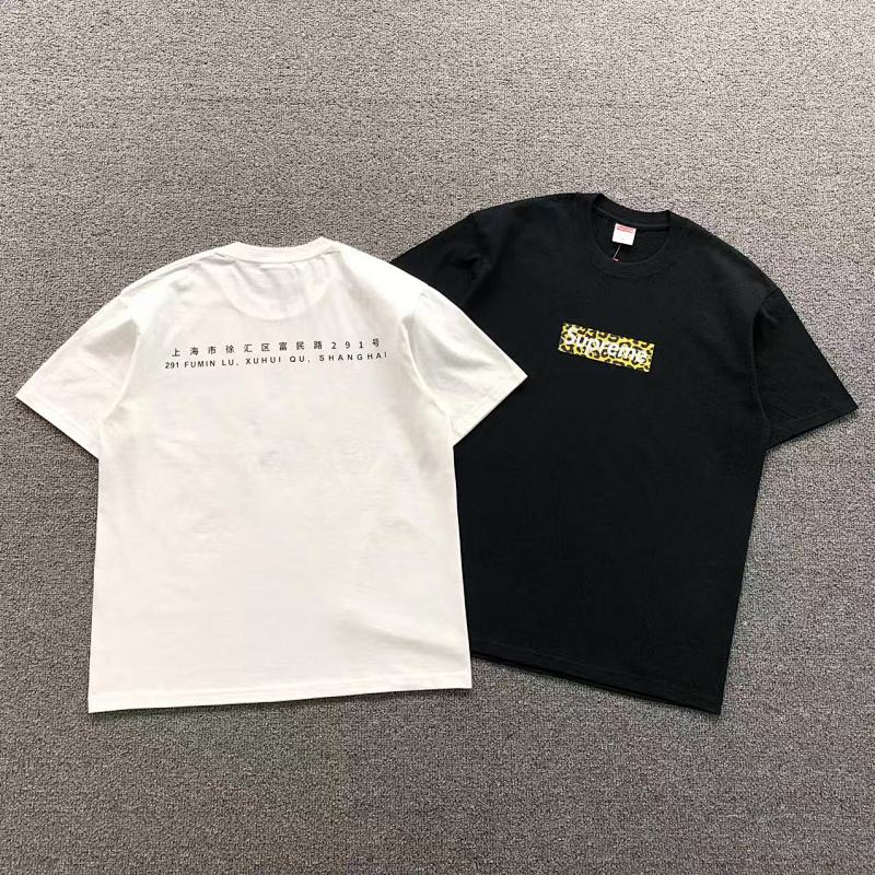SUPREME T-SHIRT 41061032123（im 170cm 60kg i wear size M in the phot）