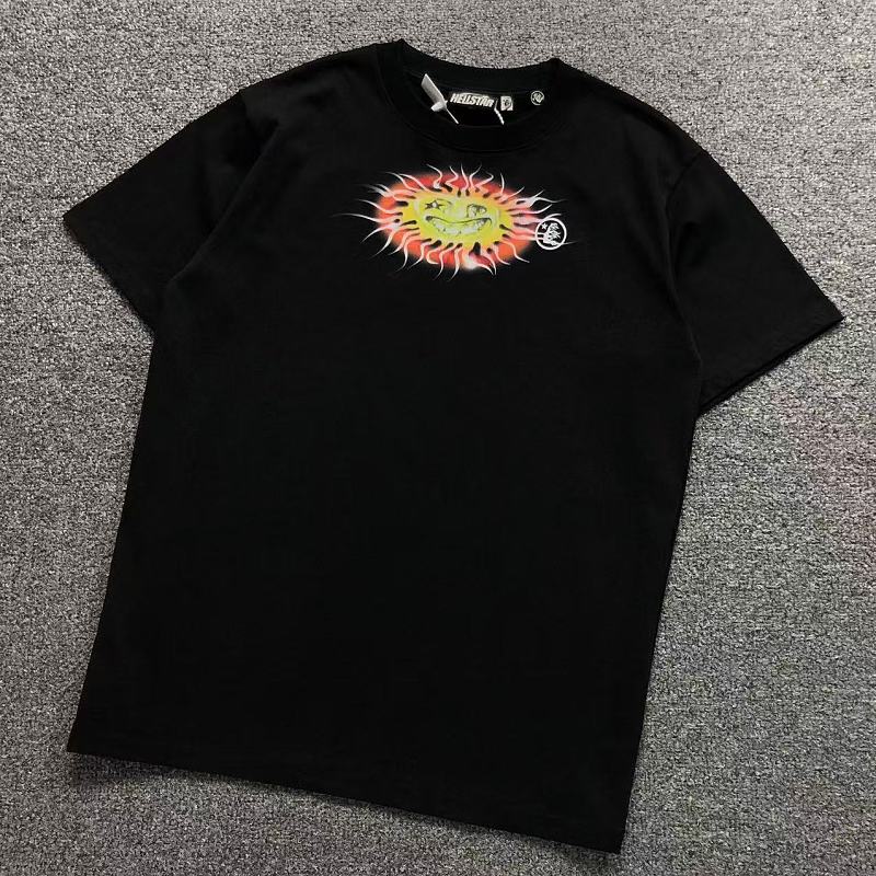 HELLSTAR T-SHIRT 3205123072（im 170cm 60kg i wear size M in the phot）