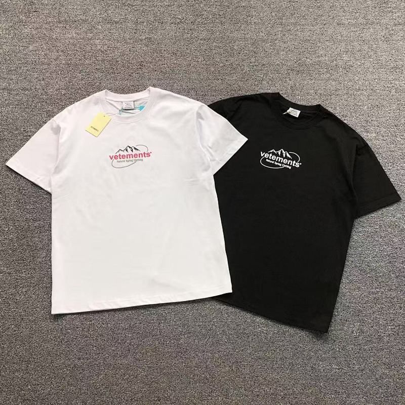 VETEMENTS T-SHIRT 482332145（im 170cm 60kg i wear size S in the phot）
