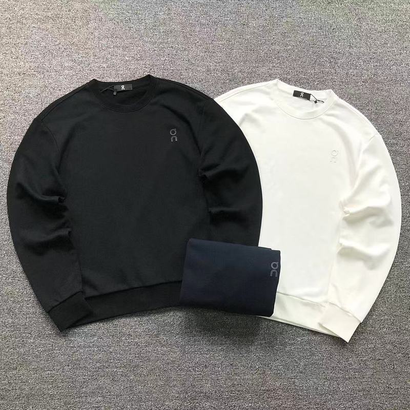ON HOODIE 2206210604（im 170cm 60kg i wear size L in the phot）