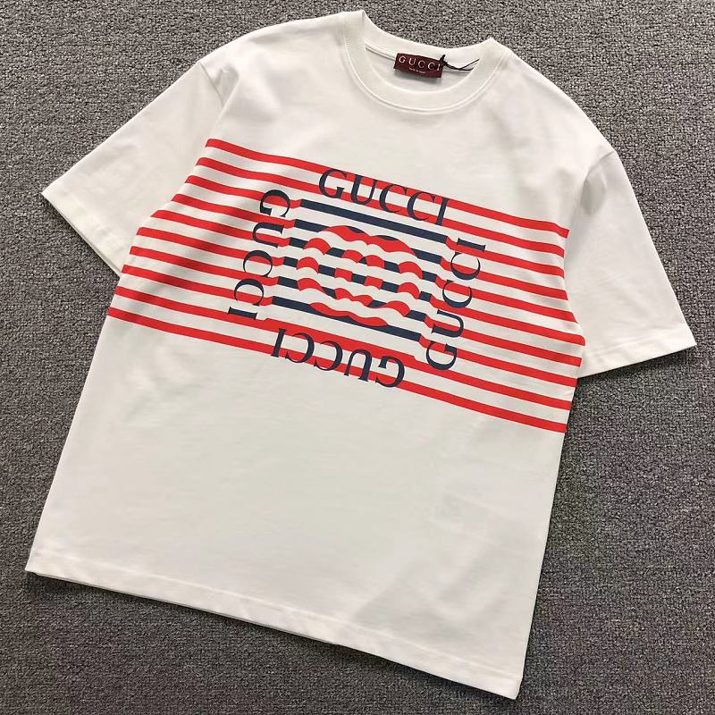 GUCCI T-SHIRT 22050708125（im 170cm 60kg i wear size S in the phot）
