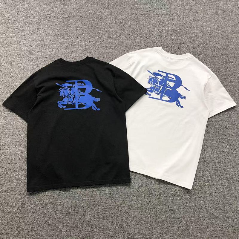 BURBERRY T-SHIRT 413252521（im 170cm 60kg i wear size M in the phot）