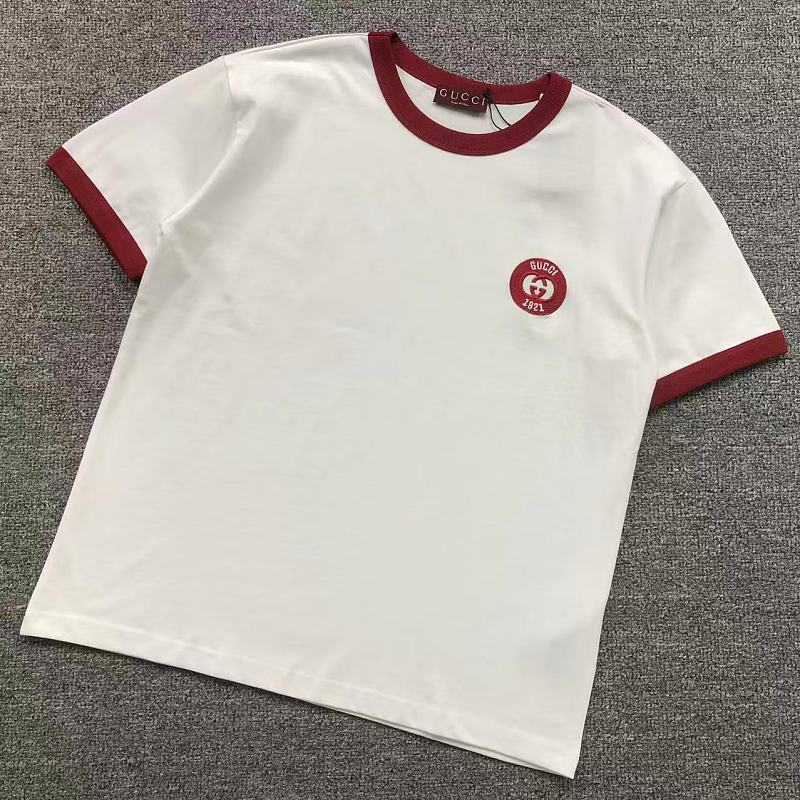 GUCCI T-SHIRT 22050722125（im 170cm 60kg i wear size S in the phot）