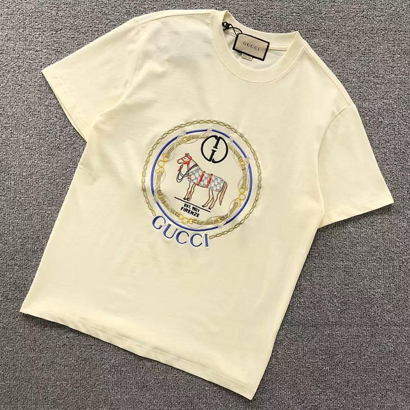 GUCCI T-SHIRT 5051746101（im 170cm 60kg i wear size S in the phot）