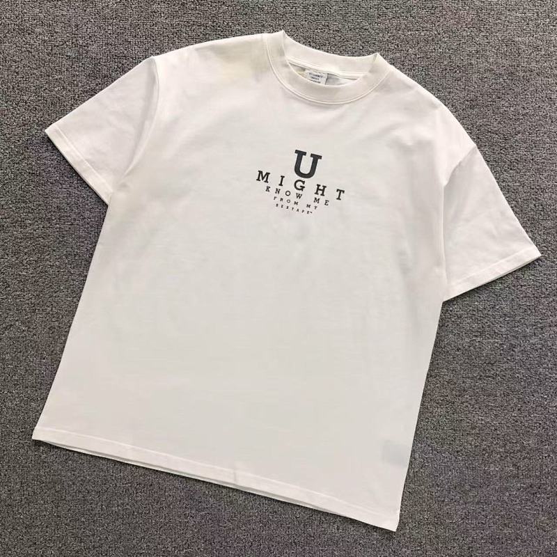 VETEMENTS T-SHIRT 214172651（im 170cm 60kg i wear size S in the phot）
