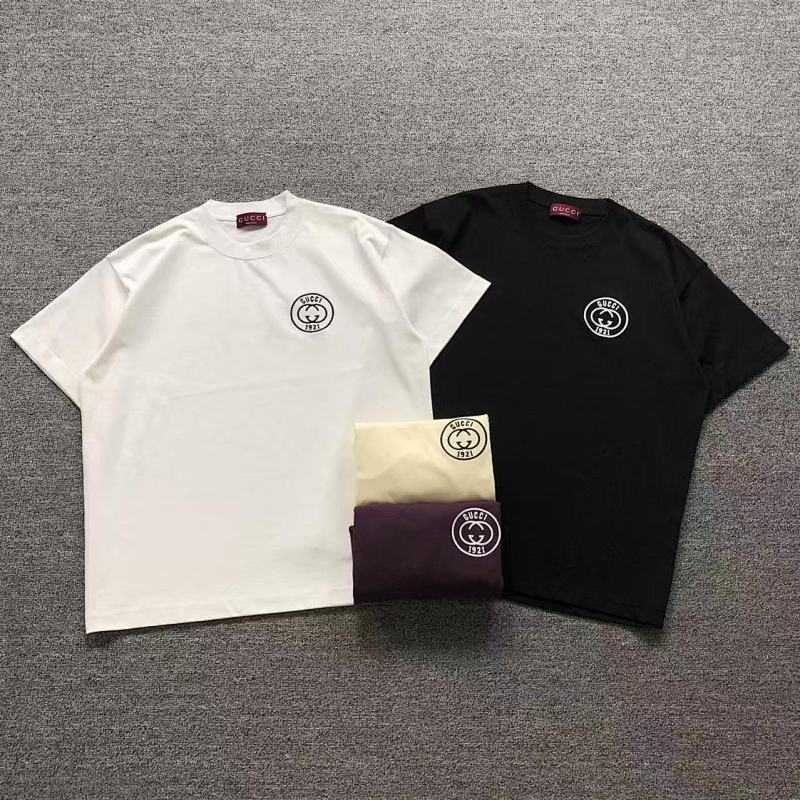 GUCCI T-SHIRT 42013103133（im 170cm 60kg i wear size 2XL in the phot）